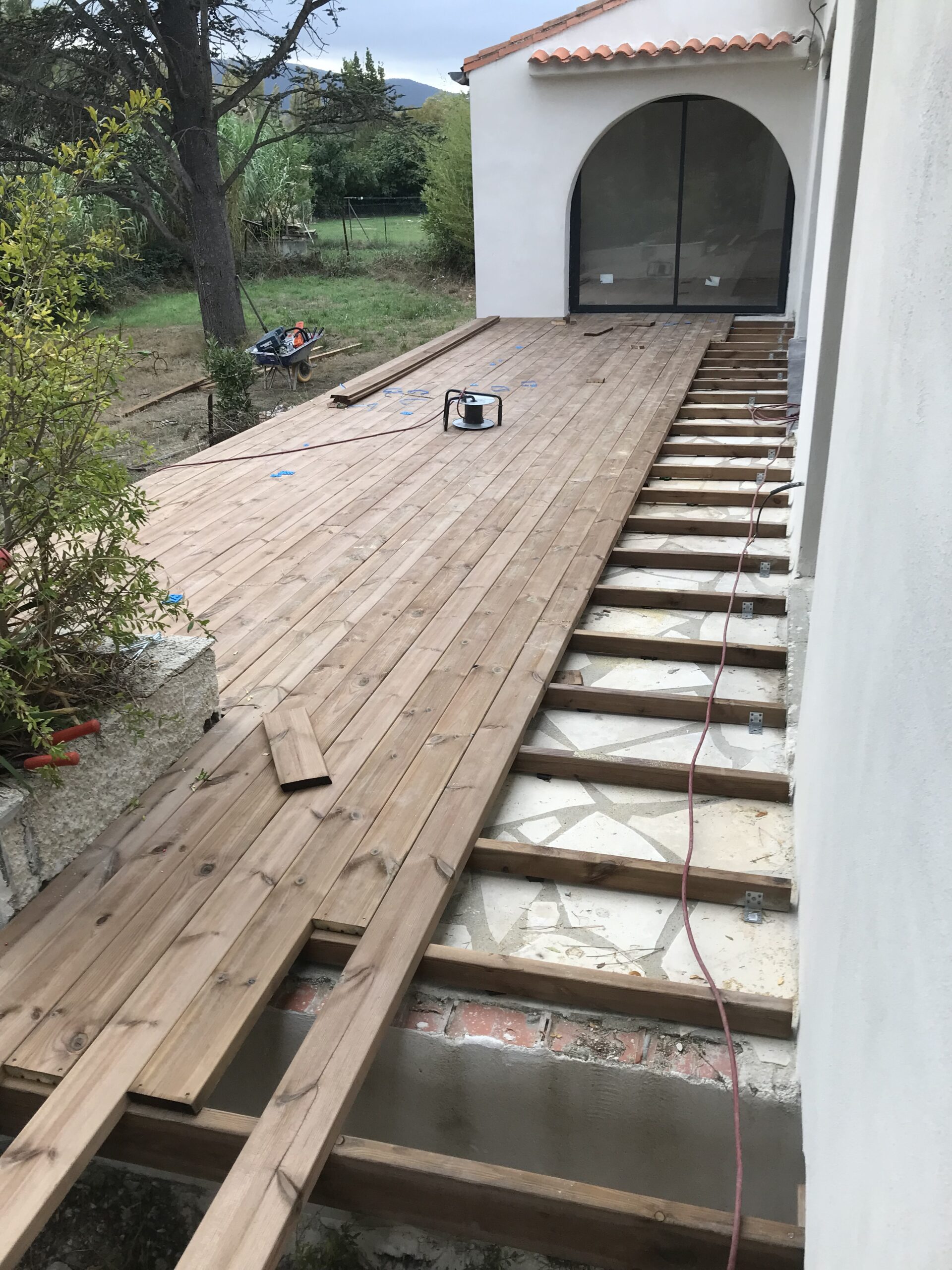 Terraza de 60m2 para villa. Francia, Rieux-en-Val, 2022